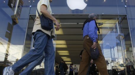 La manzana mordida consiguió alzarse nuevamente en el primer puesto de la lista de las 50 empresas más admiradas de todo el mundo. ARCHIVO /