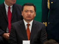 Osorio Chong indica que tendrán una amplia coordinación con la nueva dirigencia del SNTE. ARCHIVO /