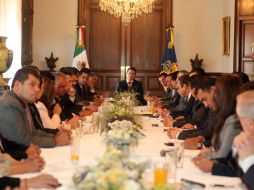 Legisladores sostuvieron una reunión son Aristóteles Sandoval y Arturo Zamora.  /
