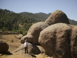 El cineasta Jan Troell en ''las piedrotas'' de Tapalpa. EL INFORMADOR /