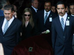 El lugar lució abarrotado por familiares y amigos quienes acompañaron en misa de cuerpo presente al recién nombrado funcionario. XINHUA /