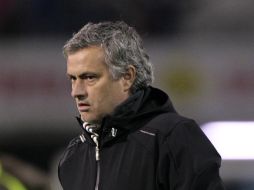 Mourinho se ha visto envuelto en rumores que aseguran su salida del Real Madrid este año. AP /