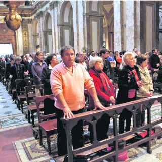 Son mayoría los católicos de América