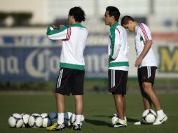 Jugadores como Guardado (i), Bravo (c) y Hernández tendrán que sacar un buen resultado. MEXSPORT /