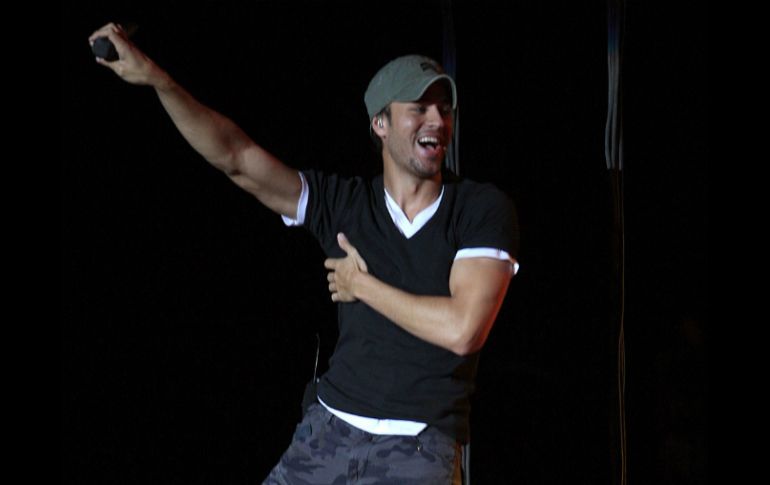 Iglesias afirma que él y su pareja están cómodos sin el matrimonio. ARCHIVO /