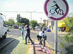 Ciclovía sobre Avenida de los Laureles, una de las pistas con las que ya cuenta Zapopan para ciclistas. EL INFORMADOR /