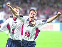 Micheal Owen deslumbró al mundo en Francia-98, acompañado de una generación inglesa que no terminó por despuntar. AFP /
