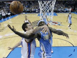 Ty Lawson (d) aporta 25 puntos y cuatro rebotes para el cuadro de Denver. AP /
