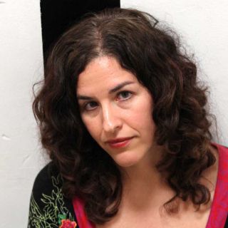 Reafirma Nettel vocación de cuentista con Premio Ribera del Duero