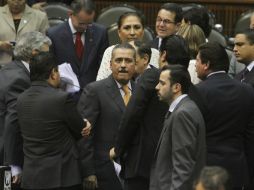 Tras terminar la duración de la sesión, los diputados optaron por continuar para tratar de llegar a un acuerdo. NTX /