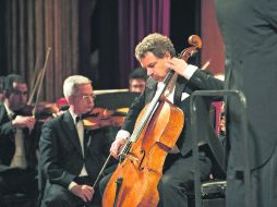 En pleno. Álvaro Bitrán, mexicano por naturalización, logró una distendida participación. EL INFORMADOR /