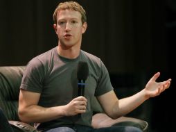Zuckerberg contarían con la ayuda de estrategas demócratas y republicanos para la creación del grupo. ARCHIVO /