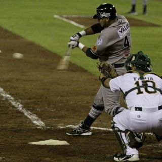 Sultanes gana el primero de la serie a Pericos