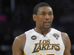 Peace se lesiona el lunes en el duelo ante Golden State. AP /