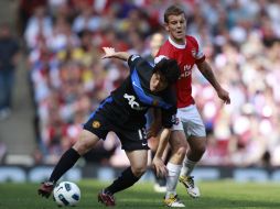 El jugador de los ''Gunners'' (d) podría volver ante el Norwich, el 13 de abril. ARCHIVO /