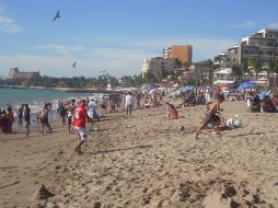 La recomendación para todos los bañistas es la misma: que atiendan los avisos de los guardavidas.  /