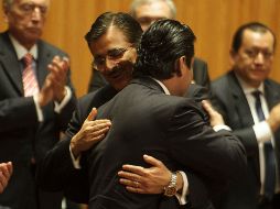 El gobernador del Estado, Aristóteles Sandoval, felicitó al nuevo rector de la Universidad de Guadalajara.  /