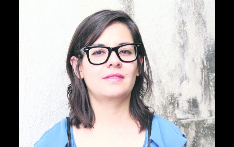 En su primer libro, En Polvo Lugar, Xitlalitl escribió poemas sobre la infancia, los viajes, los amigos y la ciudad. EL INFORMADOR /