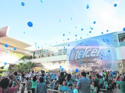 El color azul es uno de los símbolos de las asociaciones internacionales que pugnan por mayor difusión sobre la atención al autismo. EL INFORMADOR /