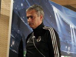 El técnico del Real Madrid es señalado por Alves como de los que se 'quejan'. AP /