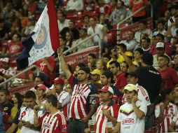 Imagen de aficionados de Chivas. ARCHIVO /