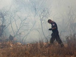 Gerardo Cabrera asegura que el traslado aéreo se ha vuelto muy difícil por lo que requieren que brigadistas vayan a pie. ARCHIVO /