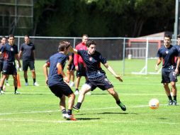 Salvo Omar Bravo, Miguel Pinto y Lucas Ayala, los jugadores rojinegros no firman autógrafos.  /