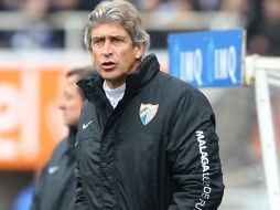 El técnico del Málaga viajó a Chile a los funerales de su padre. EFE /