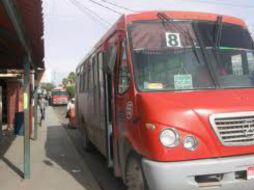 Advierten que mañana lunes seguirá el paro en caso de no llegar a un acuerdo. ESPECIAL /