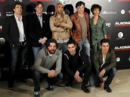 El actor Javier Bardem (i) posa durante la presentación hoy en Madrid de ''Alacrán enamorado''. EFE /