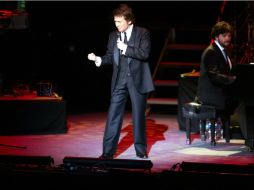 El cantante Raphael cuenta con más de 500 canciones. ARCHIVO /