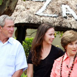 George y Laura Bush, abuelos por primera vez
