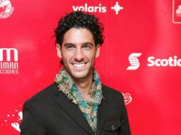 En tanto concluya su participación en la novela, Erick Elías continuará en la obra ''El cartero''. ARCHIVO /