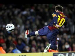 Messi se une a los que han regalado al Sumo Pontífice un jersey. ESPECIAL /