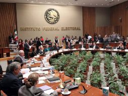 El IFE asegura que los proyecto prioritarios no se ven afectados por la renuncia de Guerra Ortiz. ARCHIVO /