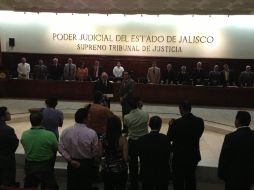 Vicente Ramos Ferrer otorga el reconocimiento al presidente del Supremo Tribunal de Justicia, Luis Carlos Vega Pámanes.  /