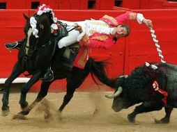 El rejoneador, Rodrigo Santos (en la imagen) tiene una larga carrera. ARCHIVO /
