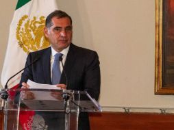 Gabino Cué reitera su compromiso por atender a los maestros ''con prontitud y responsabilidad''. ARCHIVO /