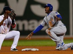 En el segundo juego de una doble cartelera, Cain define la pizarra para derrotar a los Medias Rojas. AFP /