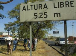 Los hechos ocurrieron durante la madrugada del lunes, en la carretera que conduce de Morelia a Guadalajara. ARCHIVO /