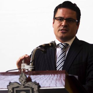 Aristóteles pide esperar anuncio sobre seguro de desempleo