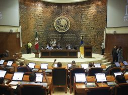 Cuatro diputados señalan que ya están utilizando los 92 mil pesos que reciben en actividades sociales y de contacto ciudadano. ARCHIVO /