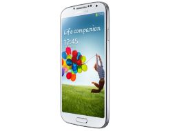 El teléfono móvil ''inteligente'' Galaxy S4 de Samsung estará disponible desde hoy en las tiendas en todo el mundo. ESPECIAL /