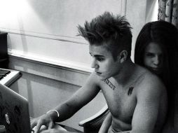 ''Nena, tú eres mi máxima inspiración... la que siempre viene y me abraza'', es el mensaje que acompaña a la imagen. ESPECIAL /