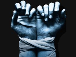 Portada del libro ''El profesor'' de John Katzenbach. ARCHIVO /