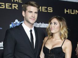 La cantante Miley Cyrus y el actor Liam Hemsworth mantienen una relación desde el año 2009. ARCHIVO /