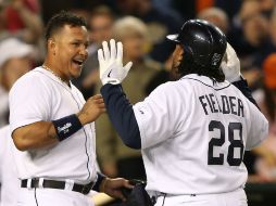 Prince Fielder (d) conecta cuadrangular en la sexta entrada y guía a su equipo al triunfo. AFP /
