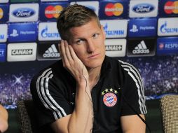 Bastian sabe que no deben dejarle espacios al equipo catalán. AFP /