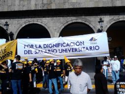 Este 1 de mayo, miles de trabajadores se unen para exigir salarios más justos.  /