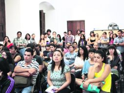 Unidos.Aspecto de la conferencia de prensa ofrecida ayer por alumnos y maestros de la licenciatura en Artes,de la Secretaría de Cultura EL INFORMADOR /